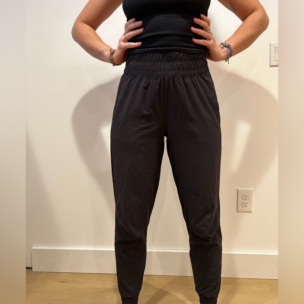 lululemon high waist lightweight jogger